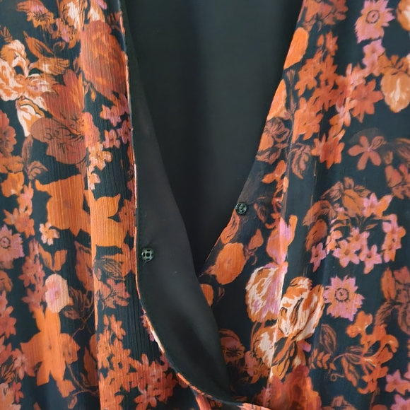 MNG dress. Size eur8. In red floral - Picture 5 of 6